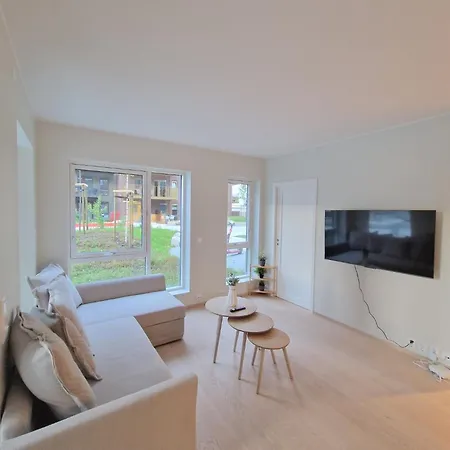 Apartment New And Central In *